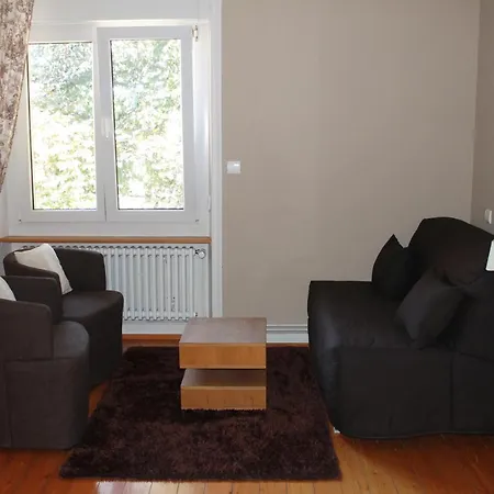 Aux Berges De La Thur